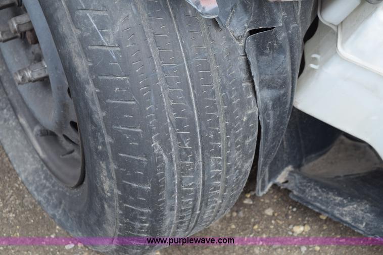 image for item E6266 1999 Toyota Camry