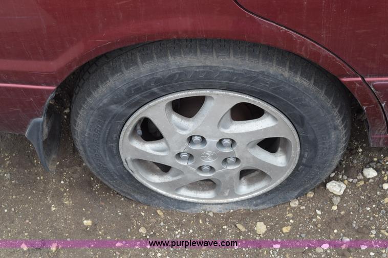 image for item E6266 1999 Toyota Camry