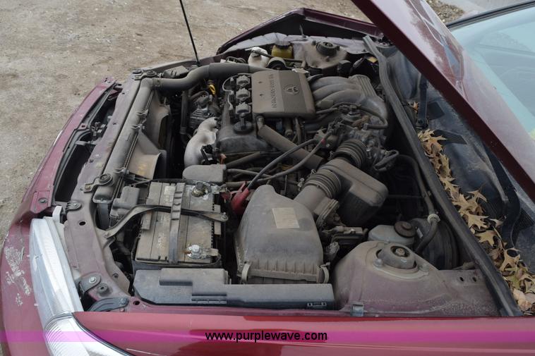 image for item E6266 1999 Toyota Camry