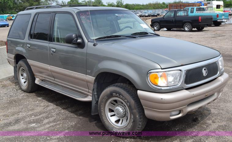 image for item E6441 2000 Mercury Mountaineer SUV