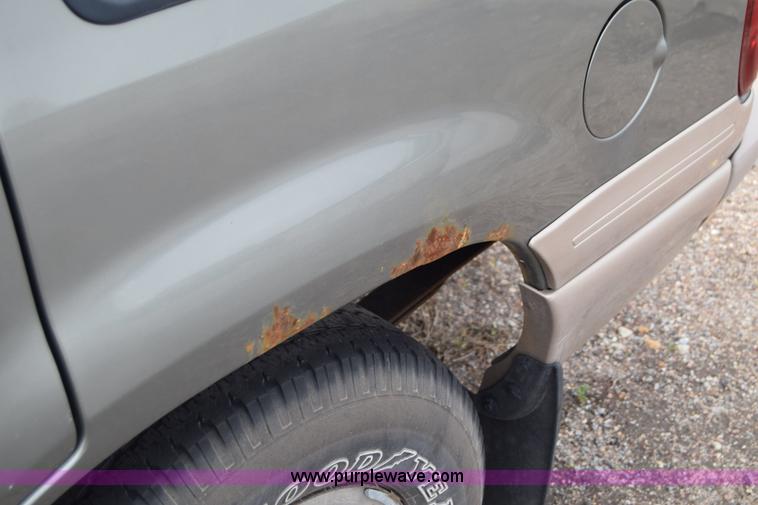 image for item E6441 2000 Mercury Mountaineer SUV