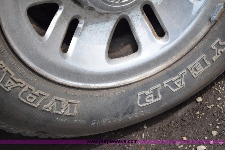 image for item E6441 2000 Mercury Mountaineer SUV