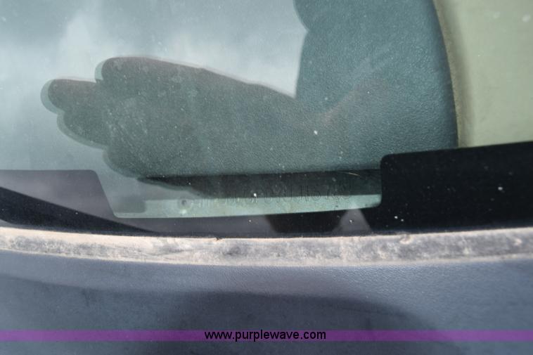 image for item E6441 2000 Mercury Mountaineer SUV