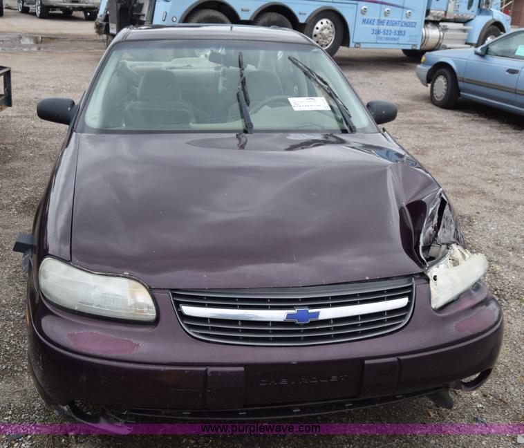 image for item E6442 2000 Chevrolet Malibu
