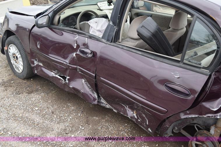 image for item E6442 2000 Chevrolet Malibu