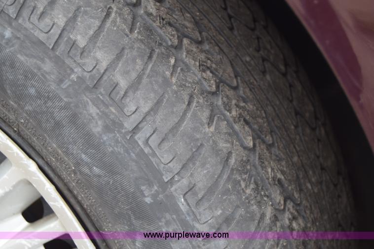 image for item E6442 2000 Chevrolet Malibu