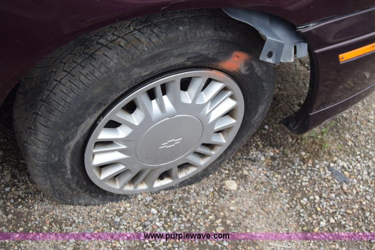 image for item E6442 2000 Chevrolet Malibu