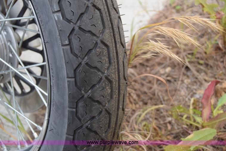 image for item E6446 2009 Suzuki GZ250 motorcycle