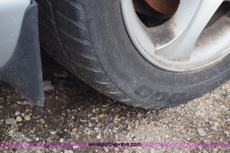 image for item E6447 2001 Hyundai Tiburon