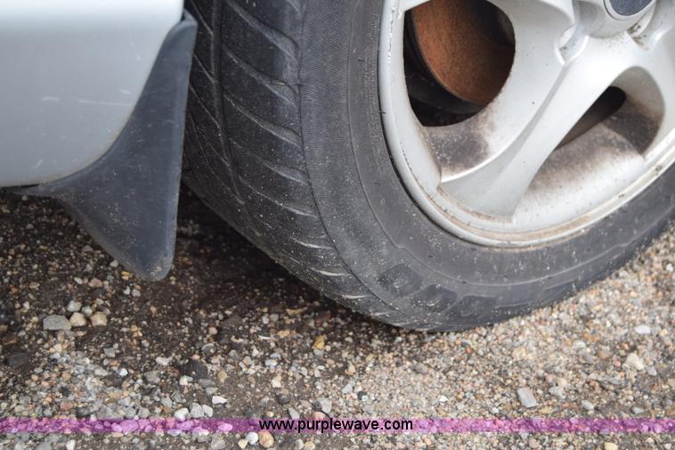 image for item E6447 2001 Hyundai Tiburon