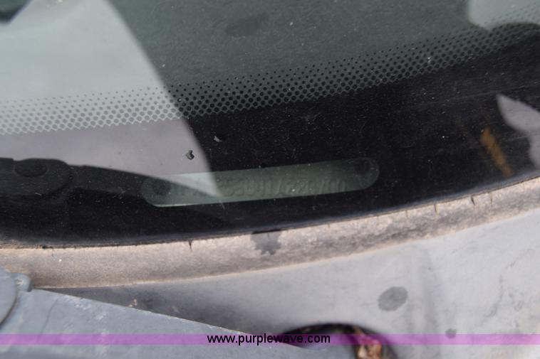 image for item E6448 2001 Ford Taurus SE