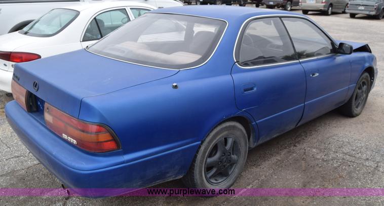 image for item E6480 1993 Lexus ES300