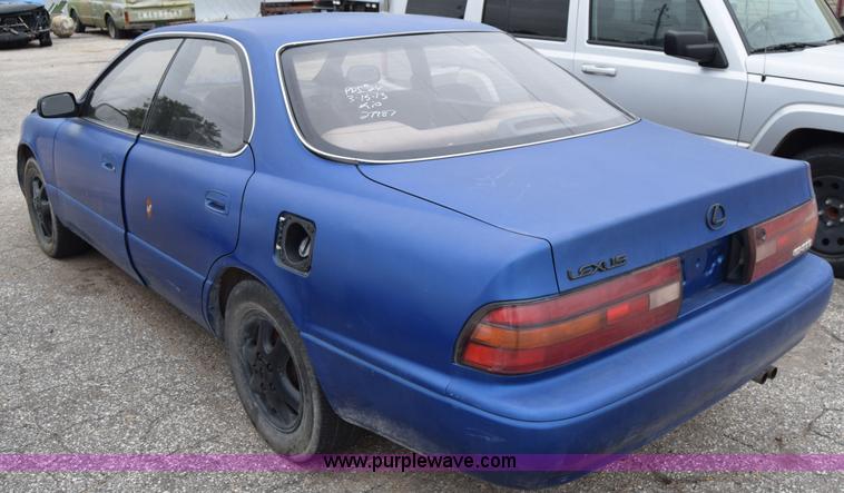 image for item E6480 1993 Lexus ES300