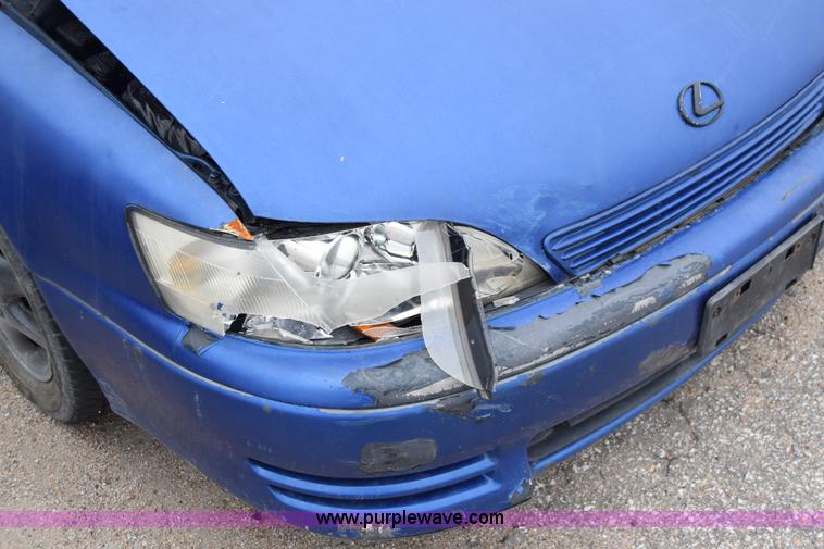 image for item E6480 1993 Lexus ES300