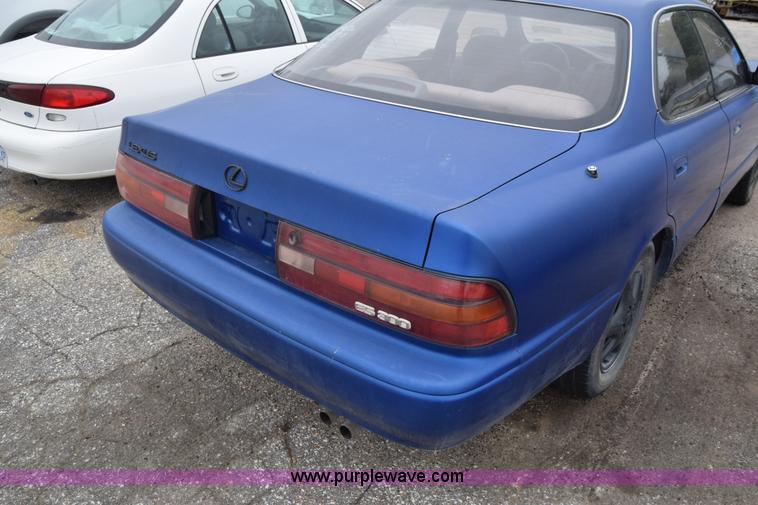 image for item E6480 1993 Lexus ES300
