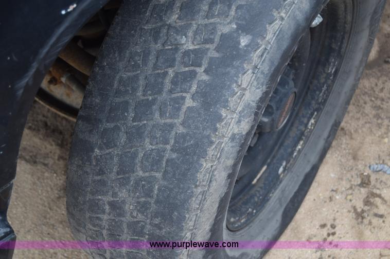 image for item E6490 1992 GMC Sierra 1500 pickup truck