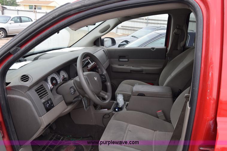 image for item E6491 2005 Dodge Durango SUV