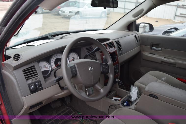image for item E6491 2005 Dodge Durango SUV