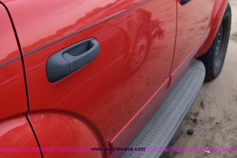 image for item E6491 2005 Dodge Durango SUV