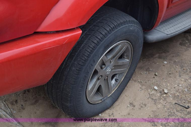 image for item E6491 2005 Dodge Durango SUV