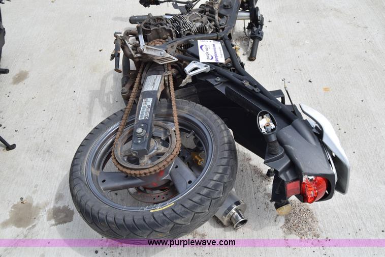 image for item E6495 2006 Zong ZS250 GS motorcycle