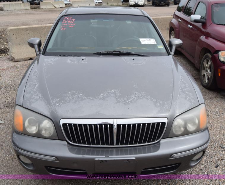 image for item E6496 2001 Hyundai XG300