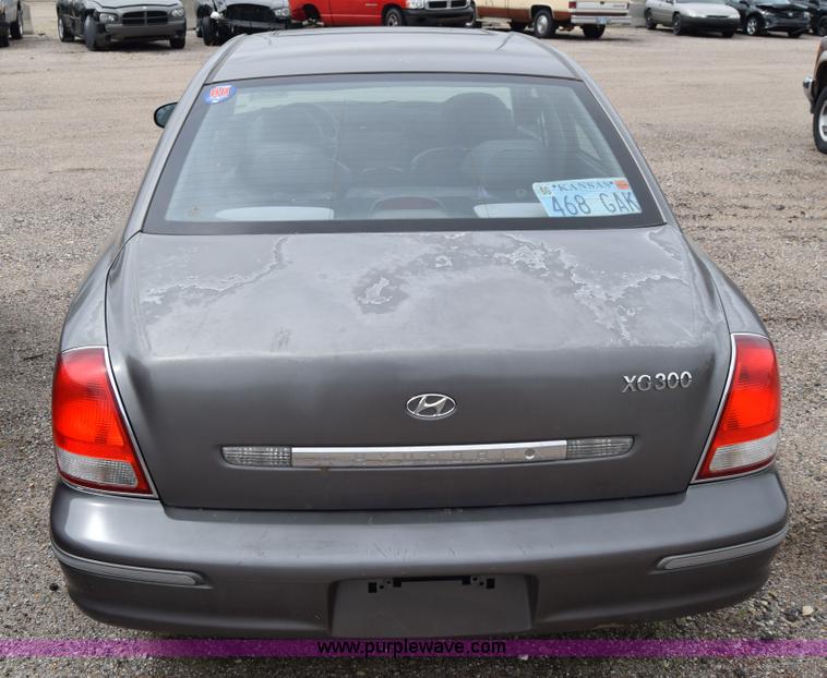 image for item E6496 2001 Hyundai XG300