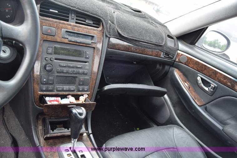 image for item E6496 2001 Hyundai XG300