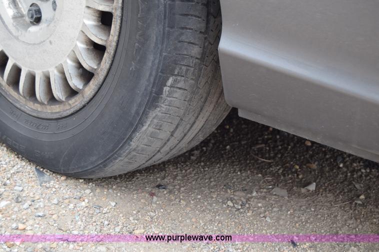 image for item E6496 2001 Hyundai XG300