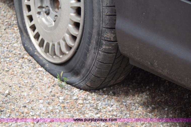 image for item E6496 2001 Hyundai XG300