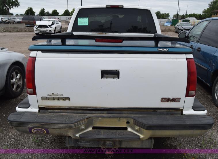 image for item E6498 1998 GMC Sierra 1500 Ext. Cab pickup truck