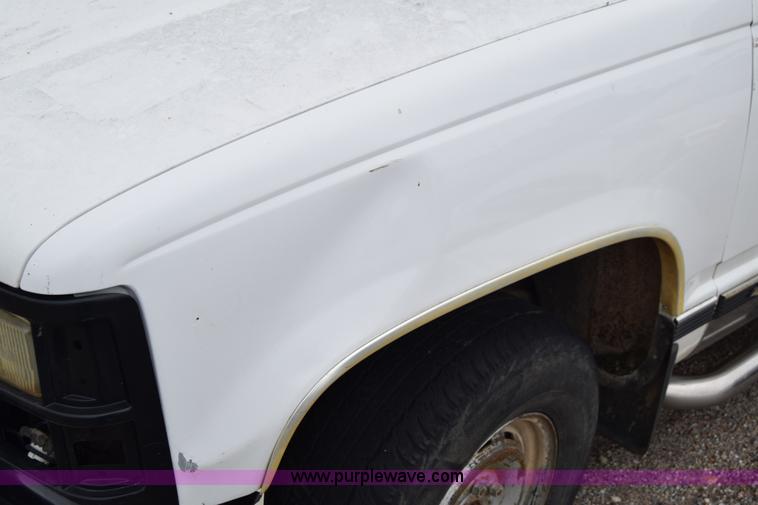 image for item E6498 1998 GMC Sierra 1500 Ext. Cab pickup truck