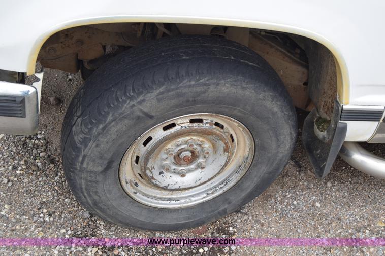 image for item E6498 1998 GMC Sierra 1500 Ext. Cab pickup truck