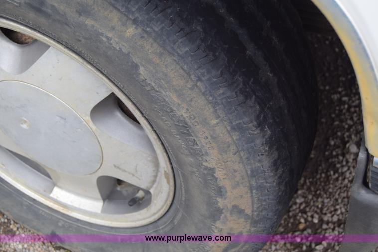 image for item E6498 1998 GMC Sierra 1500 Ext. Cab pickup truck