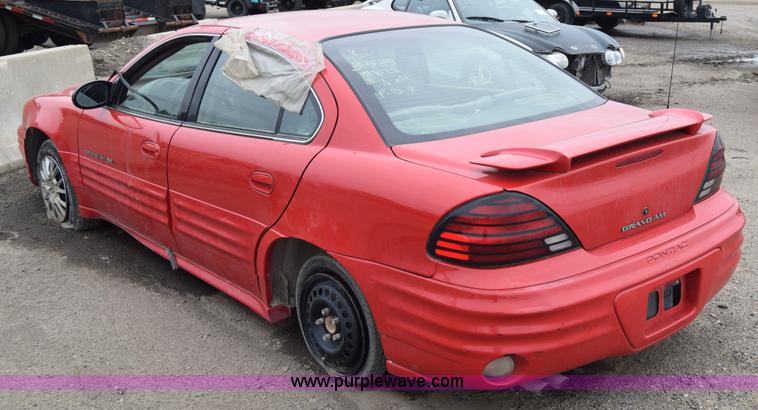 image for item E6499 2002 Pontiac Grand AM