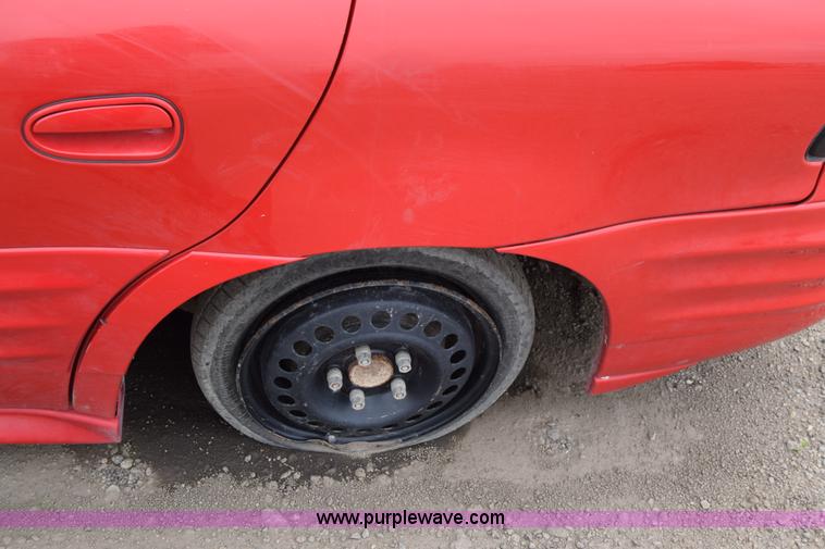 image for item E6499 2002 Pontiac Grand AM