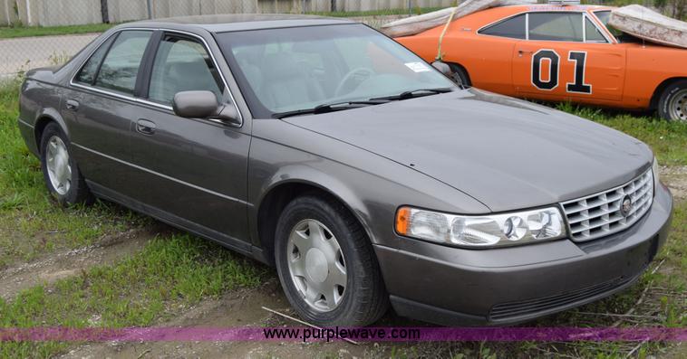 image for item J6644 1999 Cadillac Seville SLS