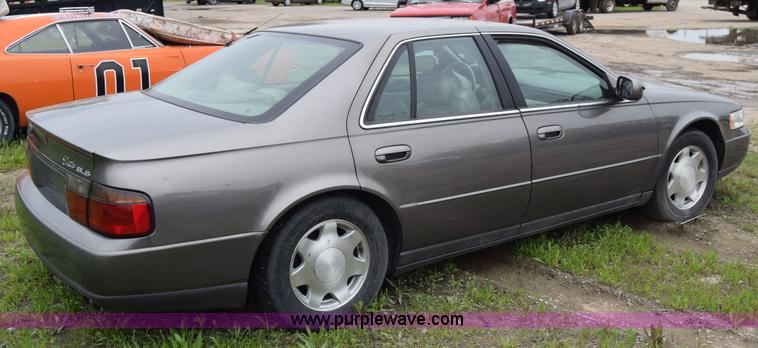 image for item J6644 1999 Cadillac Seville SLS