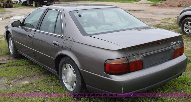 image for item J6644 1999 Cadillac Seville SLS
