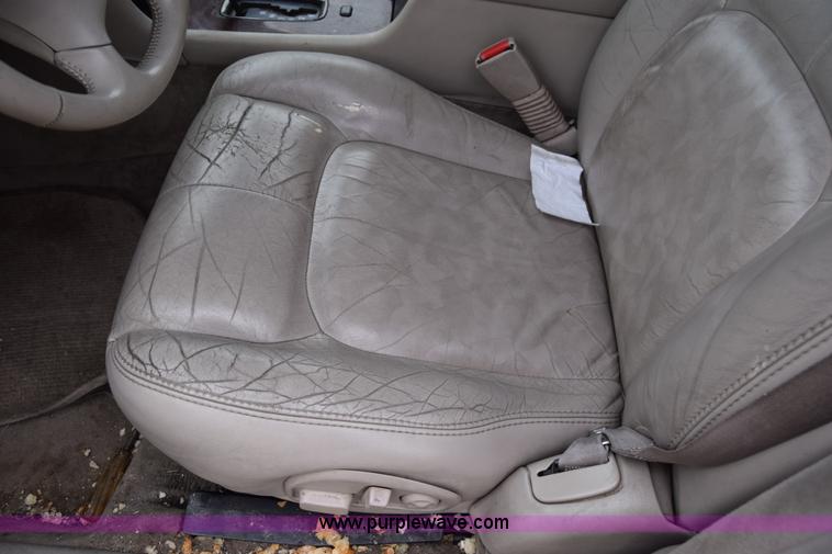 image for item J6644 1999 Cadillac Seville SLS