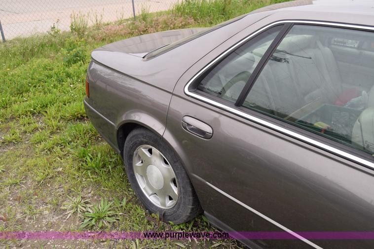 image for item J6644 1999 Cadillac Seville SLS