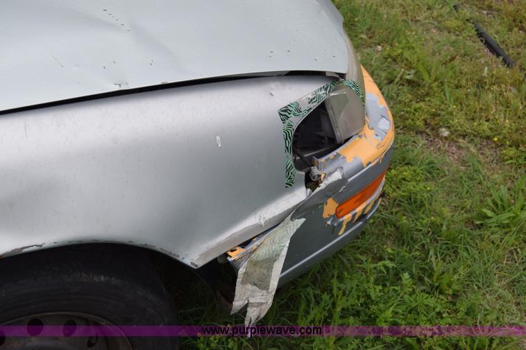 image for item J6645 1994 Toyota Camry LE