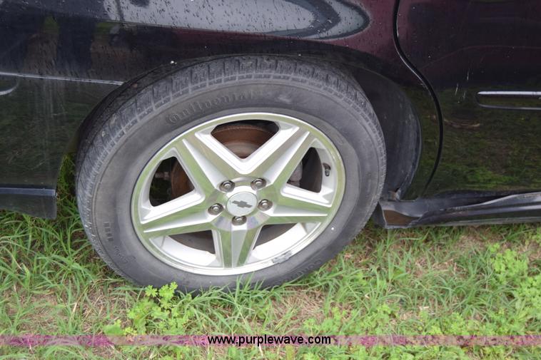 image for item J6646 2004 Chevrolet Impala