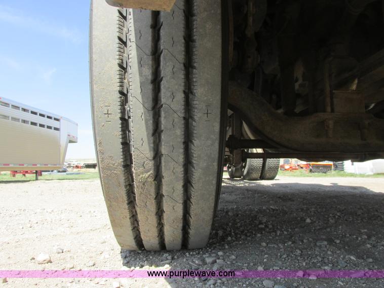 image for item A8794 1990 Kenworth T600 semi truck