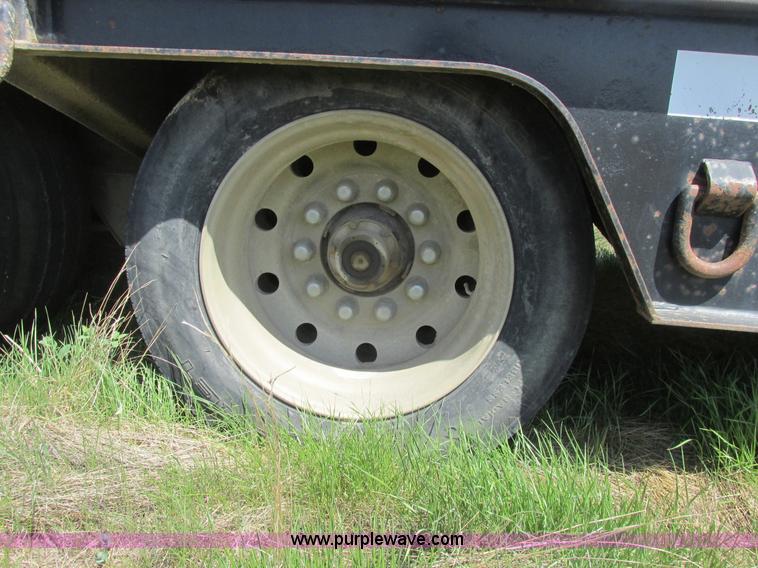 image for item A8795 1992 Trail King TK70HT-482 equipment trailer