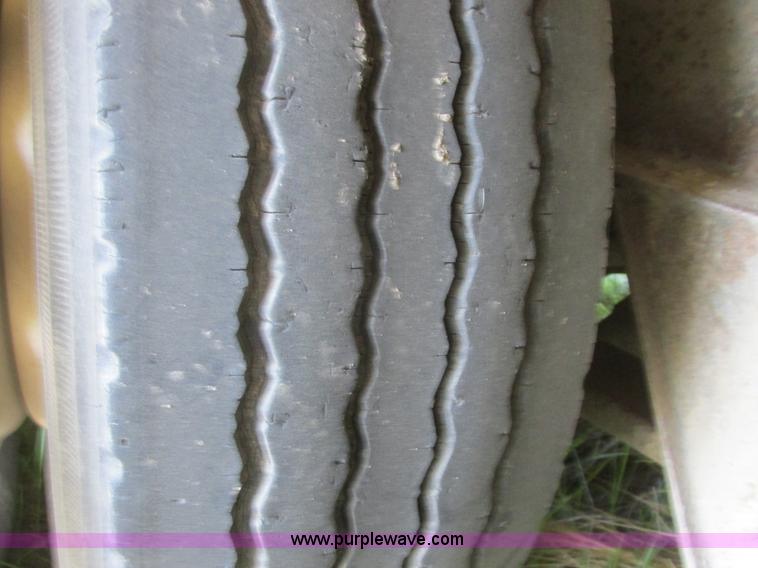 image for item A8795 1992 Trail King TK70HT-482 equipment trailer