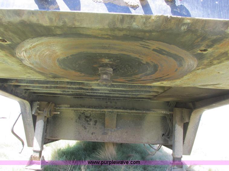 image for item A8795 1992 Trail King TK70HT-482 equipment trailer