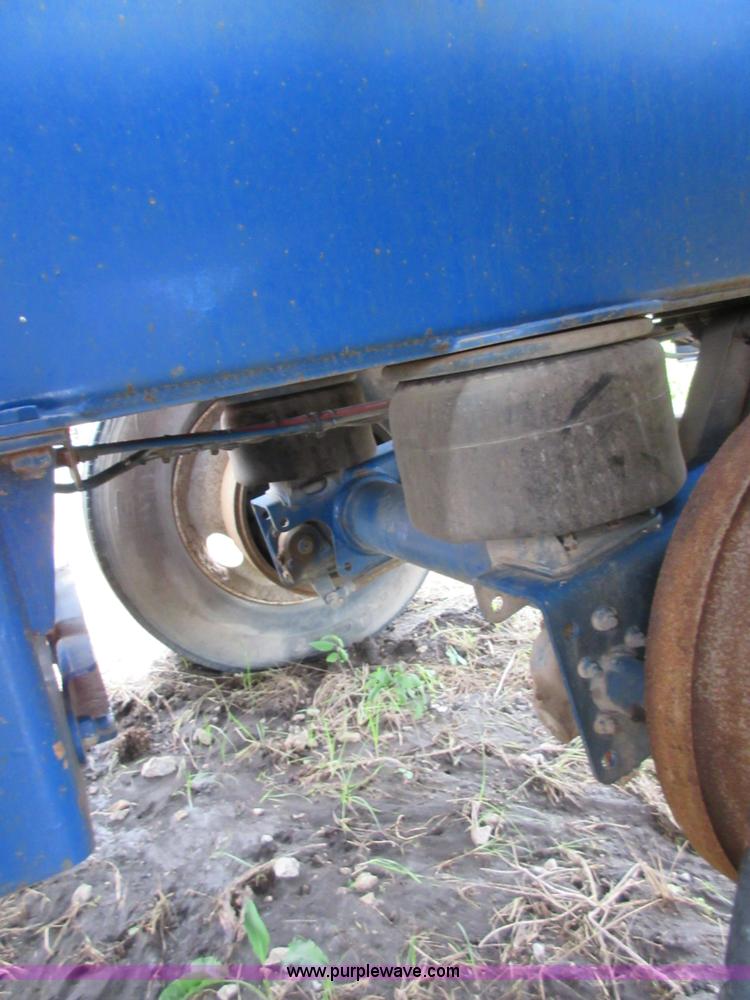 image for item BA9345 2012 Troxell 5000 tank trailer