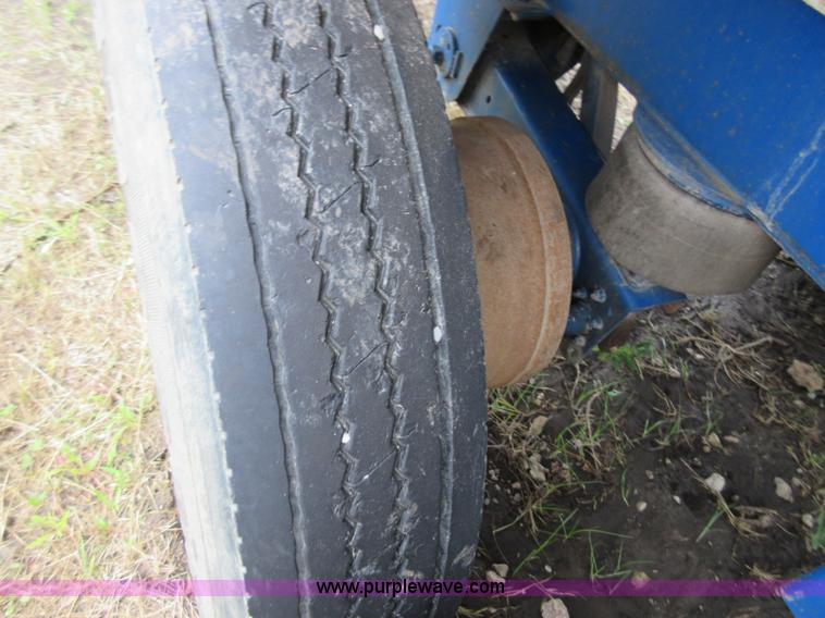 image for item BA9345 2012 Troxell 5000 tank trailer