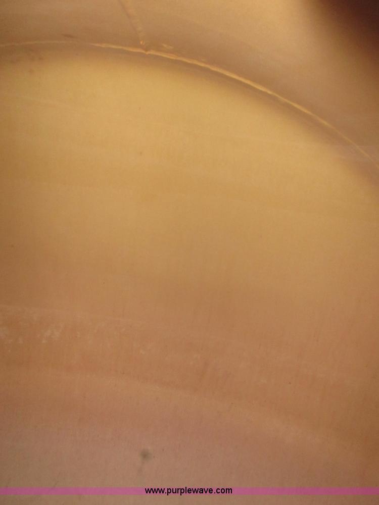 image for item BA9345 2012 Troxell 5000 tank trailer